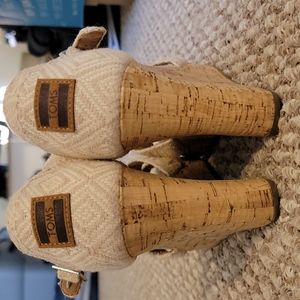 TOMS wedge natural sandals